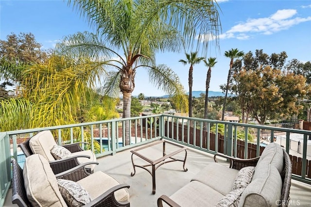 balcony featuring an outdoor hangout area