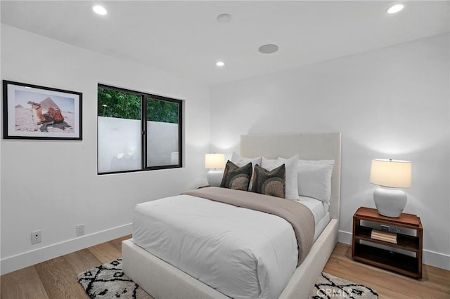 919 Sandcastle Dr, Corona Del Mar, CA 92625 - bedroom with recessed lighting, light wood-type flooring, and baseboards