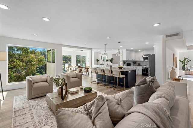 3651 Alta Mesa Dr, Studio City, CA 91604 - photo 32