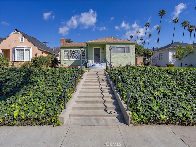 view of front of property