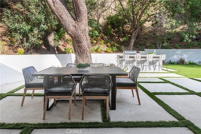 view of patio / terrace with exterior kitchen