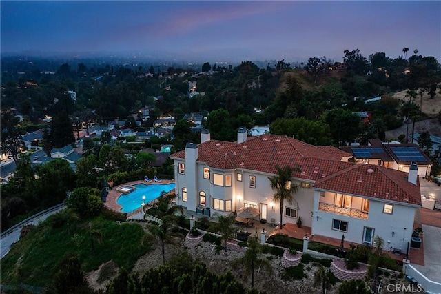 view of aerial view at dusk