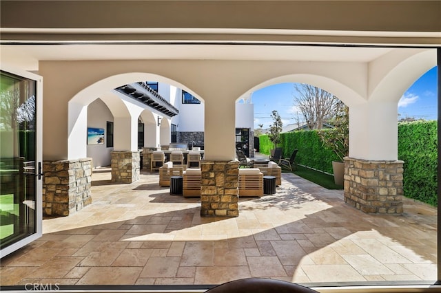 view of patio / terrace featuring an outdoor kitchen