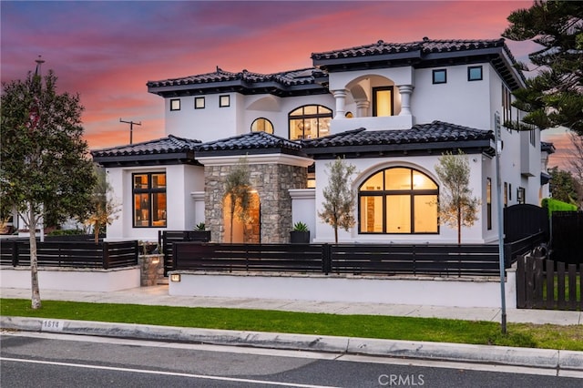 view of mediterranean / spanish-style home