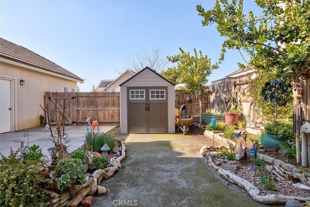 315 Timberline Way S, Madera, CA 93636 - fenced backyard featuring a patio