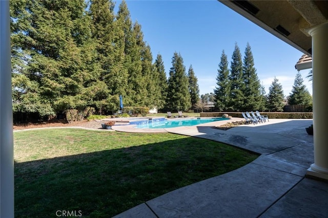 view of yard with a patio area