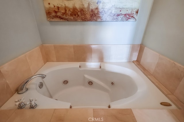 bathroom featuring a tub