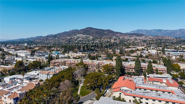 bird's eye view with a mountain view