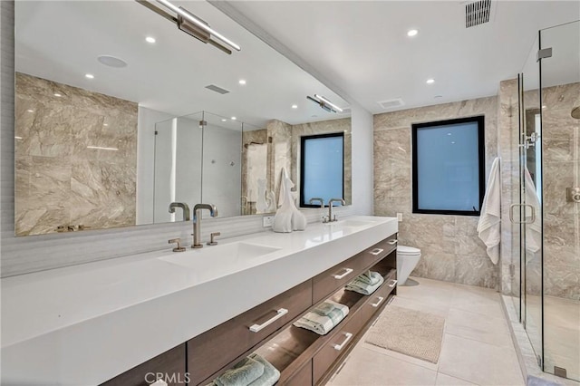 405 26th St, Manhattan Beach, CA 90266 - full bath featuring tile walls, a stall shower, toilet, double vanity, and recessed lighting