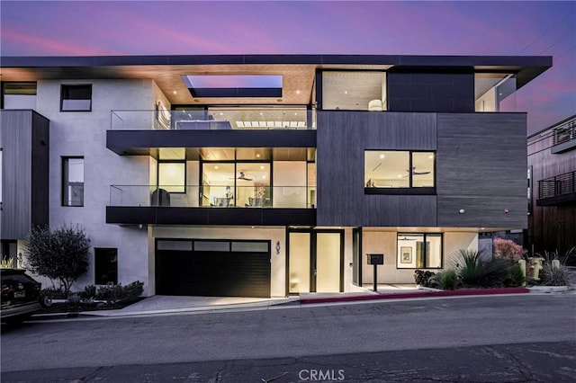 405 26th St, Manhattan Beach, CA 90266 - modern home featuring an attached garage