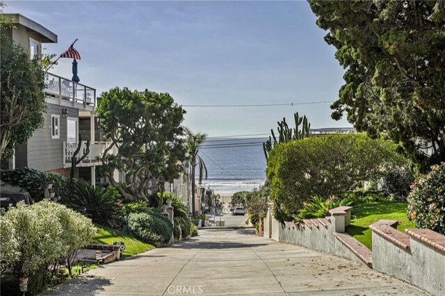 405 26th St, Manhattan Beach, CA 90266 - view of community featuring a water view