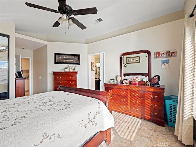 bedroom with ceiling fan