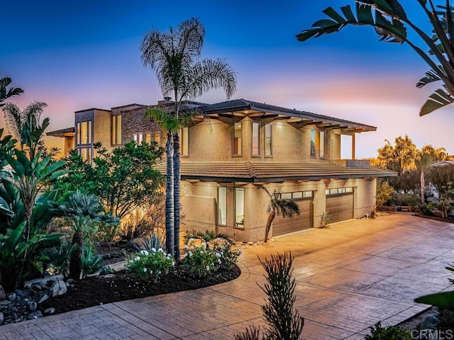 view of front of property featuring a garage