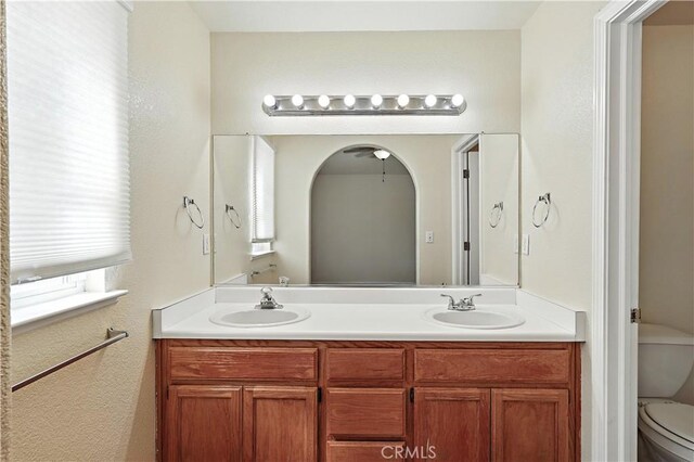 713 Vista Del Rey Dr, Atwater, CA 95301 - bathroom with double vanity and healthy amount of natural light