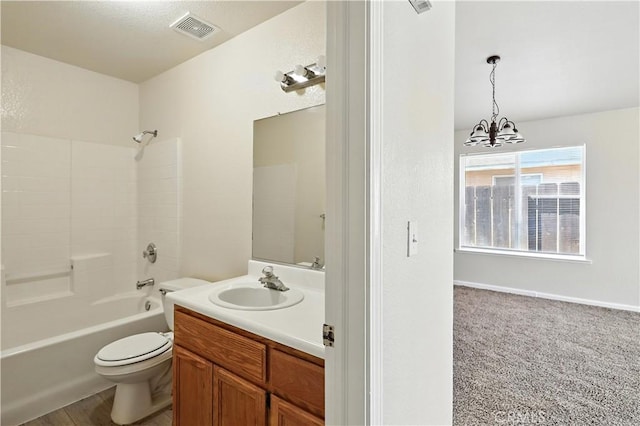 713 Vista Del Rey Dr, Atwater, CA 95301 - full bath with vanity, a chandelier, and  shower combination