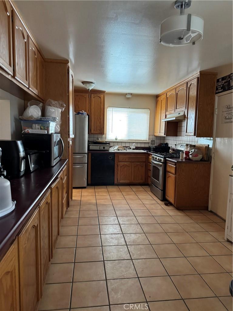 440 Broadway Ave, Barstow, CA 92311 - photo 2