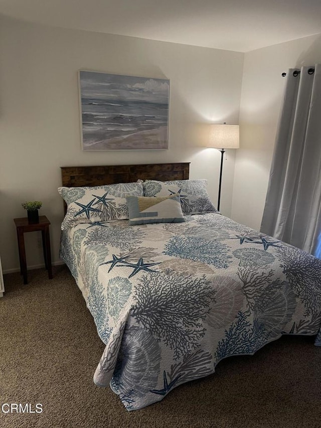 bedroom with carpet flooring