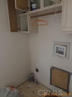1845 Spring Valley Rd, Clearlake Oaks, CA 95423 - laundry room featuring electric dryer hookup and hookup for a washing machine