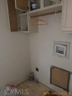 1845 Spring Valley Rd, Clearlake Oaks, CA 95423 - washroom with hookup for an electric dryer and hookup for a washing machine