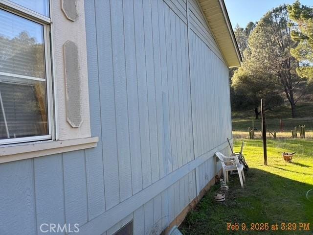 1845 Spring Valley Rd, Clearlake Oaks, CA 95423 - view of side of home featuring a yard