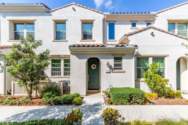 view of mediterranean / spanish house