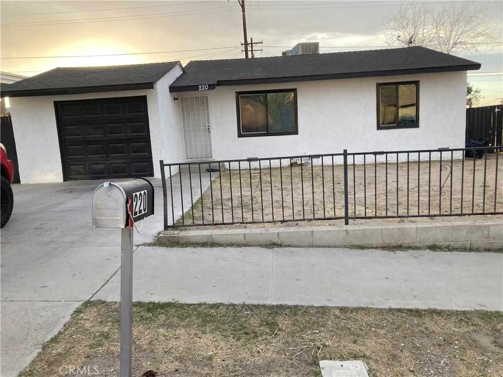 220 Lillian Dr, Barstow, CA 92311 - single story home featuring a garage
