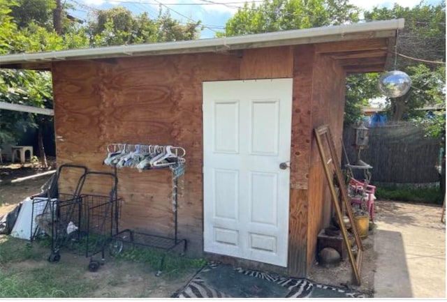 view of outbuilding