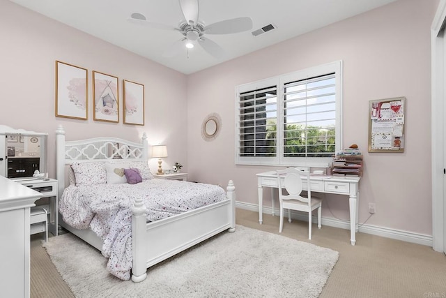 bedroom with ceiling fan