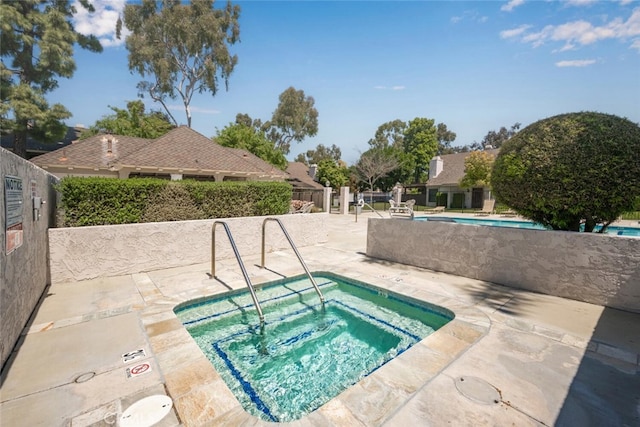 view of swimming pool