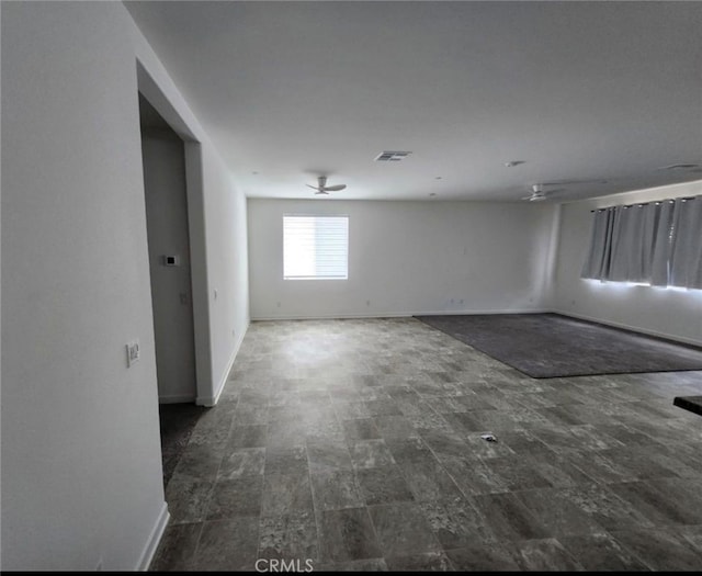 empty room with ceiling fan