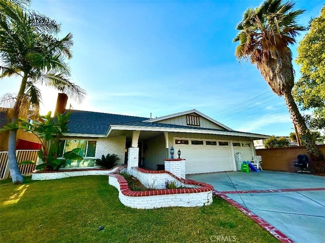 single story home featuring driveway, an attached garage, fence, and a front lawn