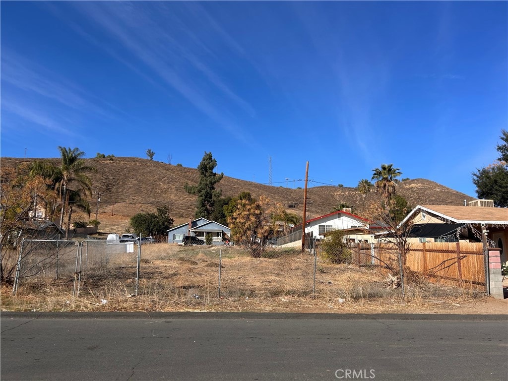 2 Lake St, Lake Elsinore, CA 92530 - photo 2