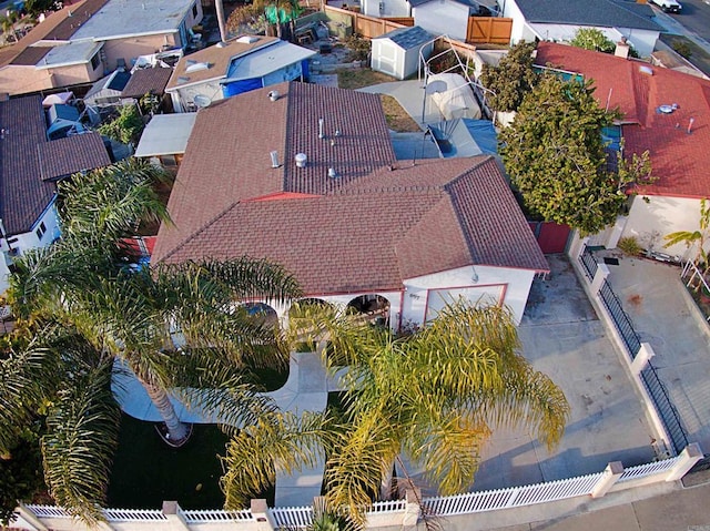 drone / aerial view featuring a residential view