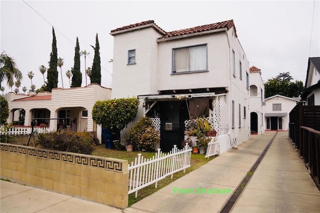 view of mediterranean / spanish-style house