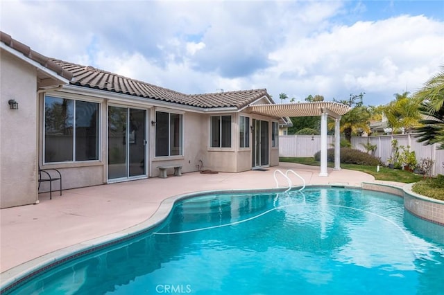 view of pool featuring a pergola and a patio area