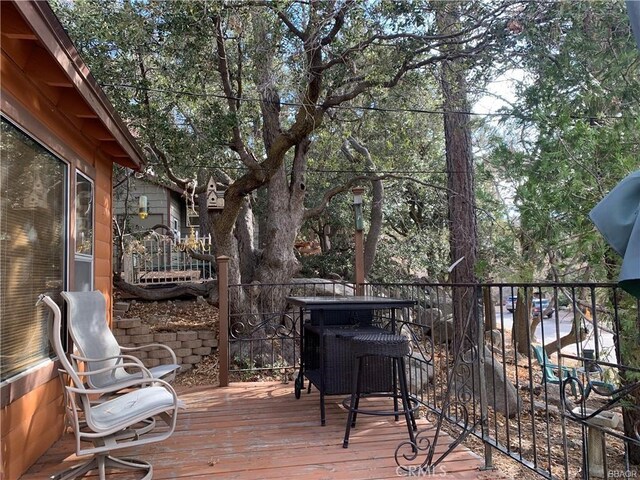 32950 Juniper Ln, Green Valley Lake, CA 92341 - view of deck