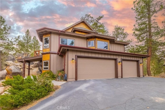 42848 Eagle Flight Pl, Big Bear Lake, CA 92315 - view of front facade featuring a garage