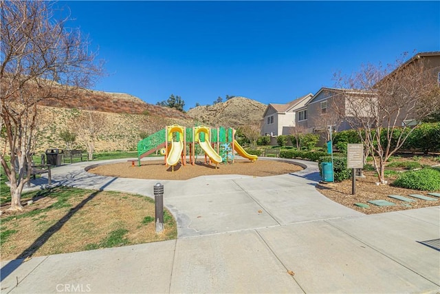 22059 Barrington Way, Saugus, CA 91350 - view of community jungle gym
