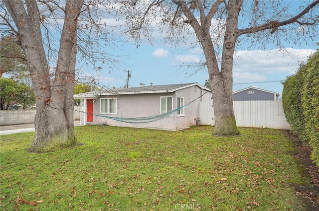 exterior space featuring a lawn