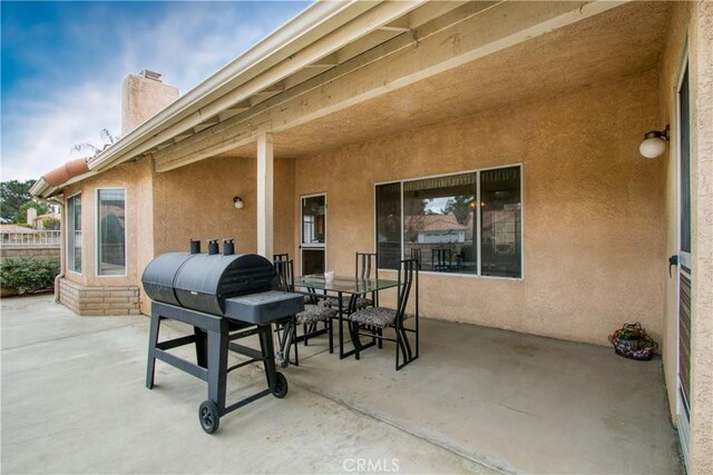 2869 Maple Dr, Hemet, CA 92545 - view of patio / terrace