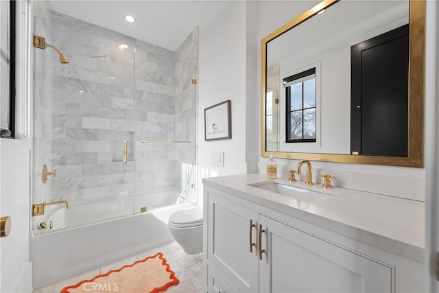 full bathroom featuring toilet, recessed lighting, enclosed tub / shower combo, and vanity