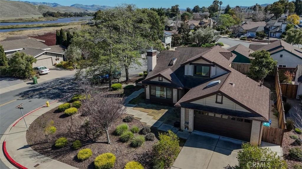 817 Vista Del Brisa, San Luis Obispo, CA 93405 - aerial view with a mountain view and a residential view