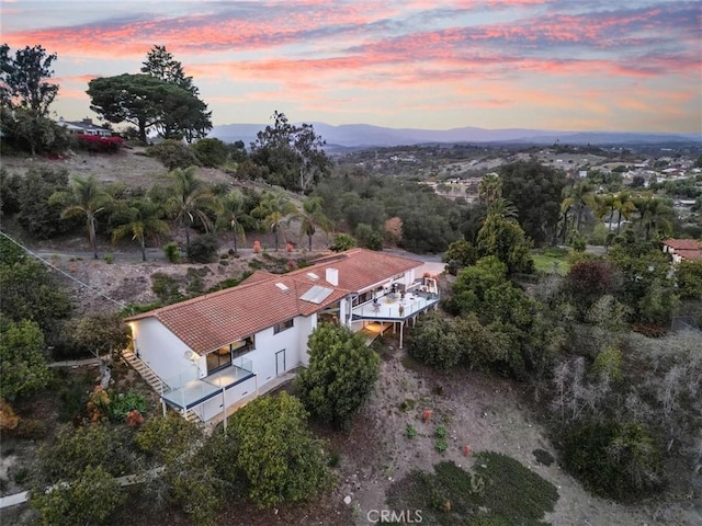 view of aerial view at dusk