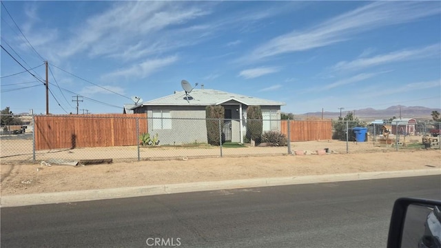 view of yard featuring a fenced front yard