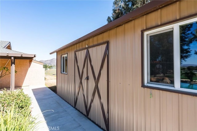 view of outbuilding featuring an outbuilding