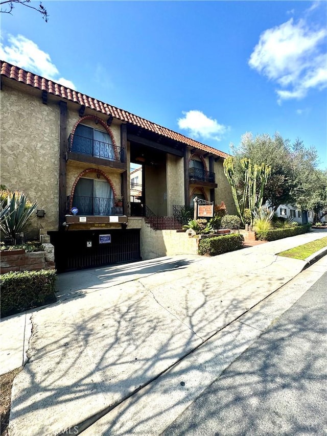 view of mediterranean / spanish house