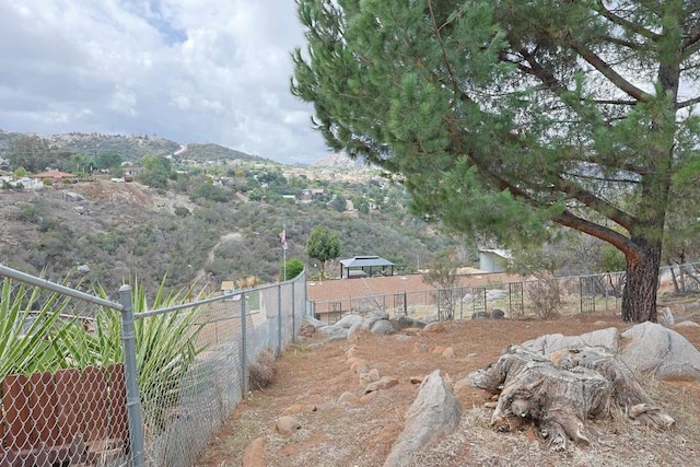 view of yard with a mountain view