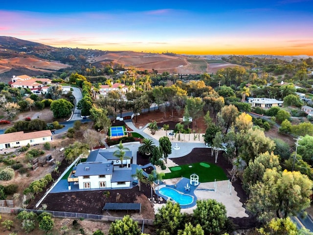 view of aerial view at dusk