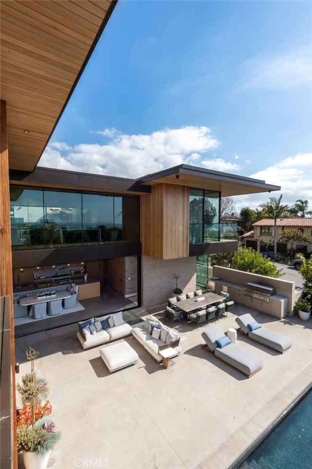 view of patio / terrace featuring an outdoor hangout area