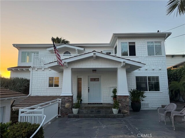 31777 5th Ave, Laguna Beach, CA 92651 - view of front of house featuring a balcony